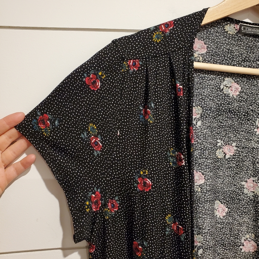 Vintage clientele medium Cardigan short sleeve Flowy floral black polka dot wrap